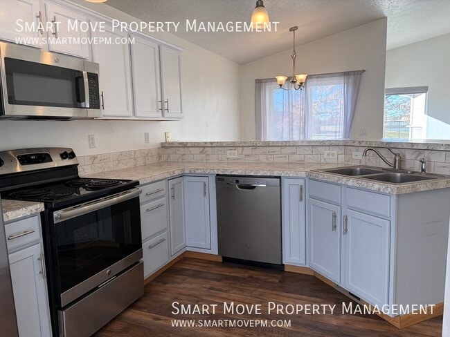 Building Photo - 5923 S Sweet Gum Way