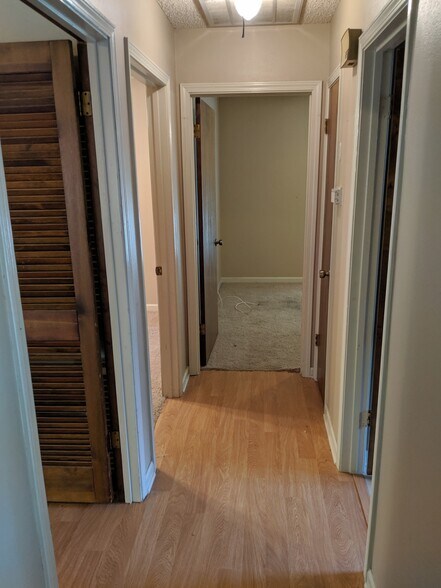 Hall - 2610 Bernwood Dr