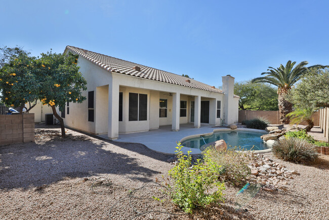 Building Photo - Spacious, Single Story, East Mesa home wit...