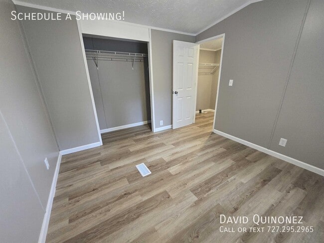 Building Photo - 252 S Blackwood Dr