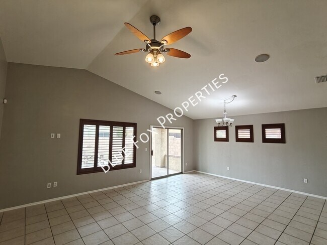 Building Photo - 12232 N Sora Pl