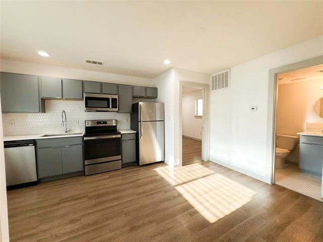 Building Photo - 4526 Munger Ave