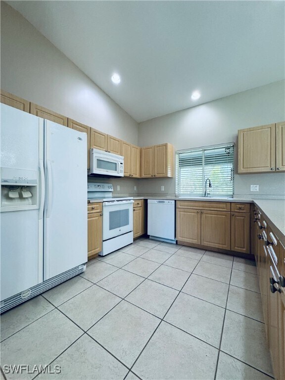 Building Photo - 161 SE 1st Pl