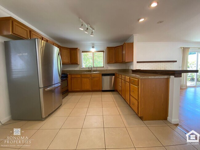 Building Photo - Lovely 3bd/2ba Home in Sonoma!