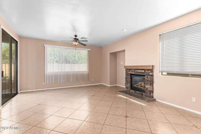 Building Photo - 17554 W Cardinal Dr