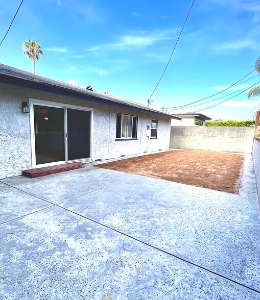 Building Photo - 1045 Marvista Ave