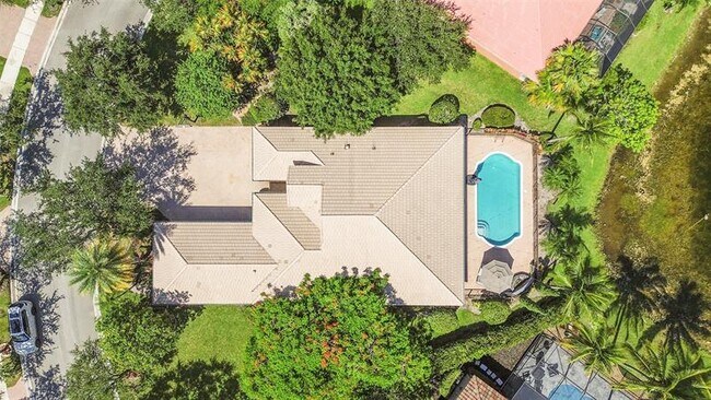 Building Photo - 11163 NW 69th Pl