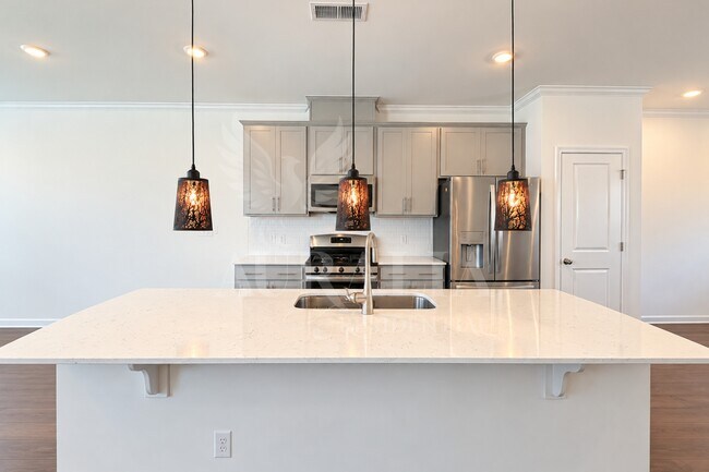 Building Photo - 3210 Gypsum Dr