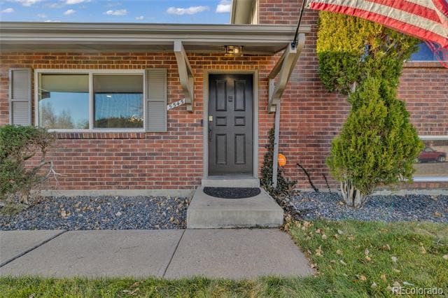 Building Photo - 5545 Elkhart St