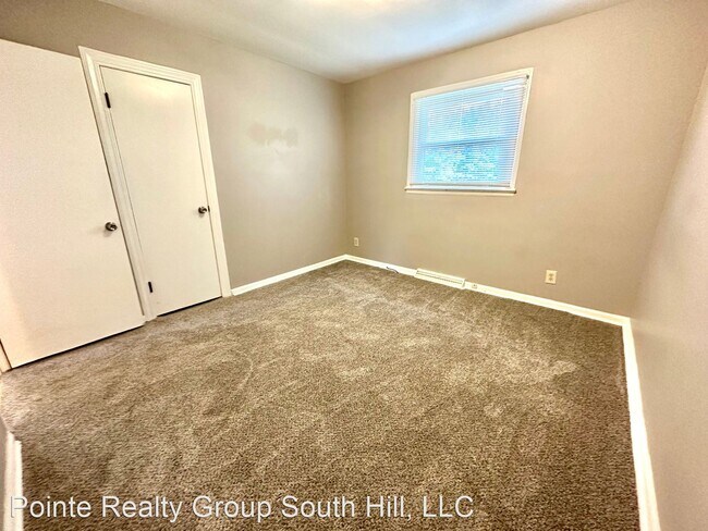 Building Photo - 3 br, 2 bath House - 479 Dundas Road