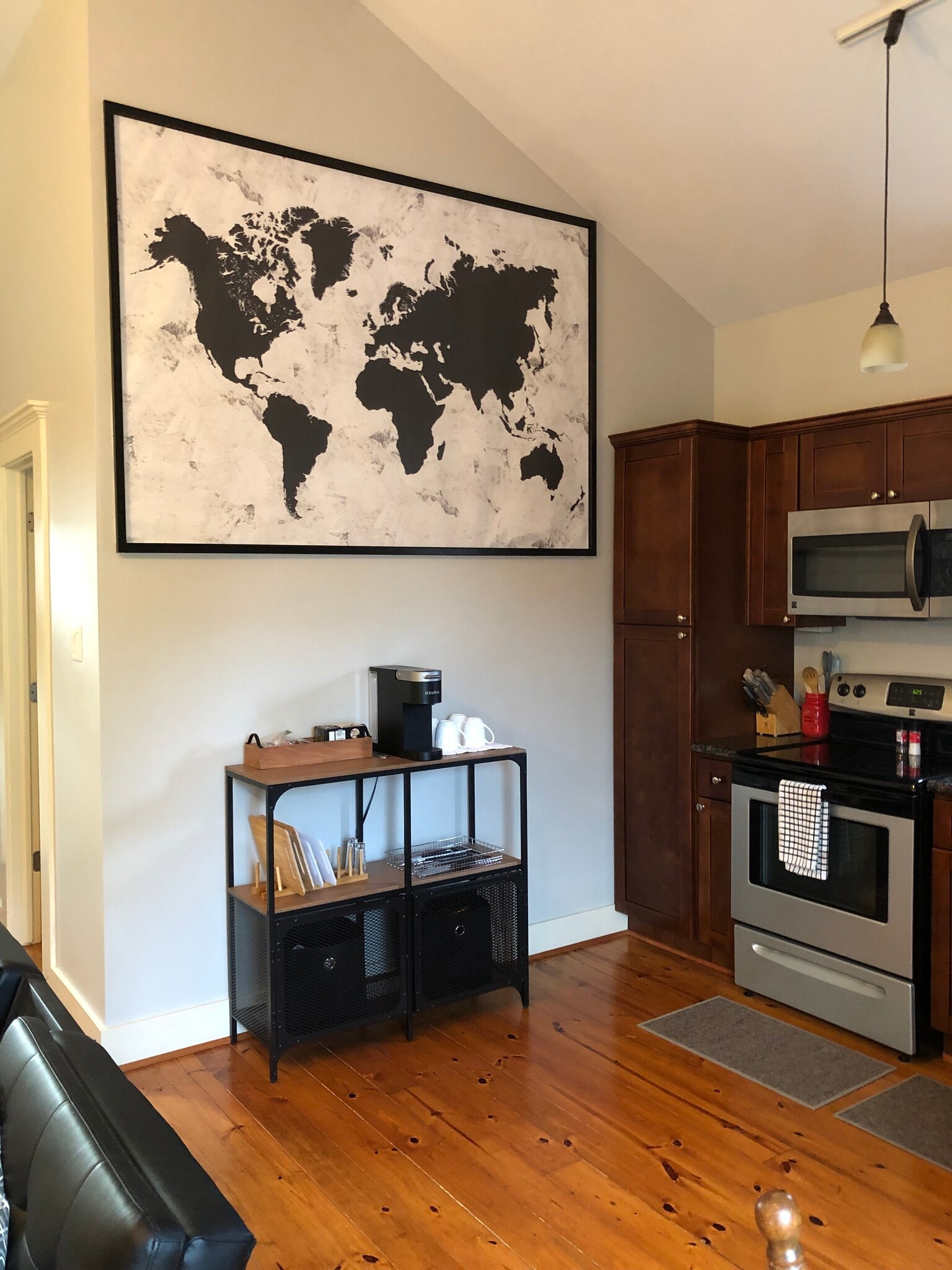 Kitchen - 606 E 12th 1/2 St