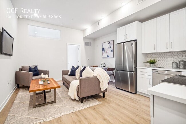 Building Photo - Modern Grays Ferry Apartment