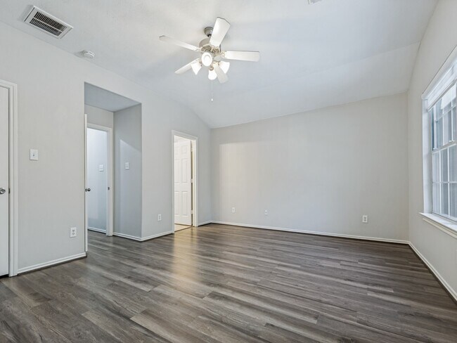 Building Photo - 151 N Burberry Park Cir