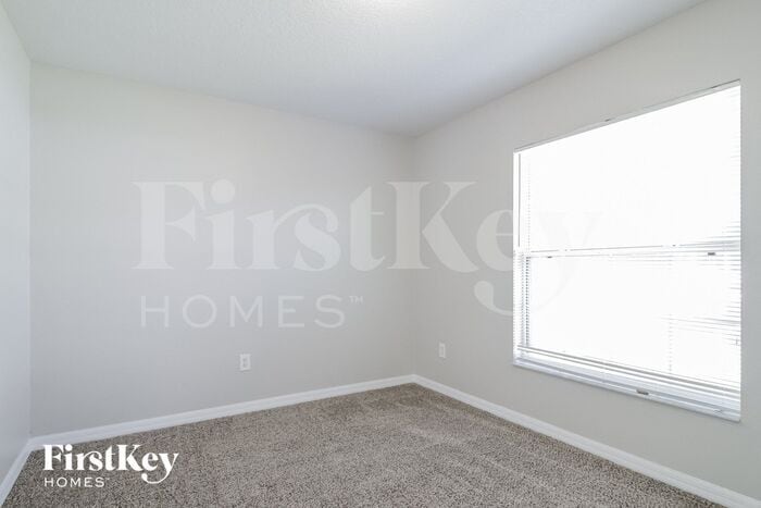 Building Photo - 300 Ferrara Ct