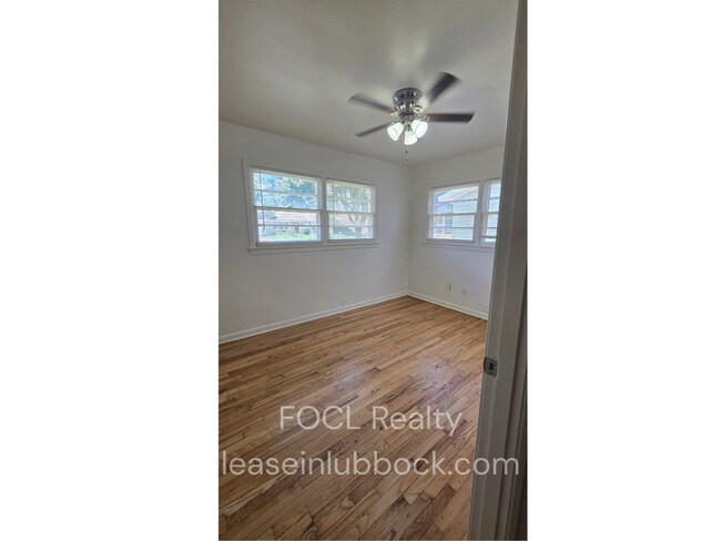 Building Photo - 4417 43rd St