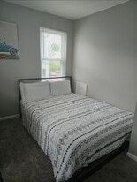 Building Photo - 3045 Shepperton Ter