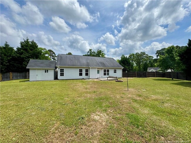 Building Photo - 230 Hunters Creek Dr