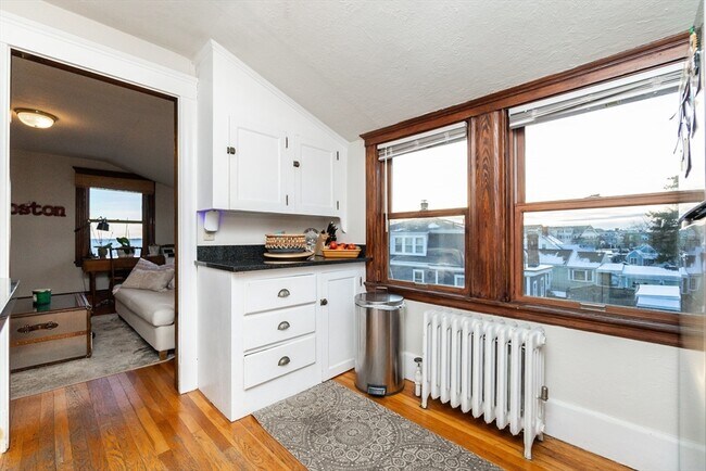 Building Photo - 322 Humphrey St