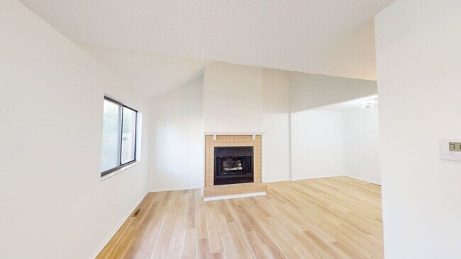 Building Photo - 159 Corbins Mill Dr