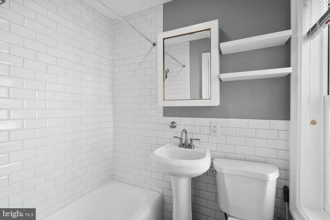 Building Photo - 109 Mercer St