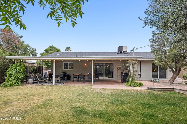 Building Photo - 8543 E Mitchell Dr