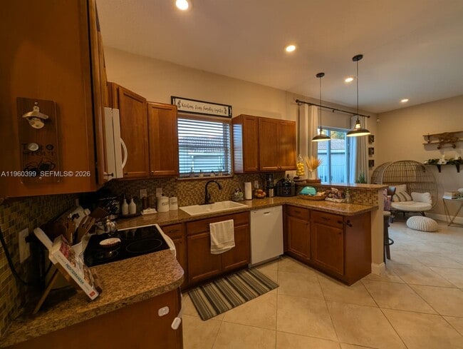 Building Photo - 4427 NW 41st Pl