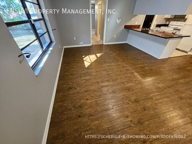 Building Photo - 8610 Schrader Blvd