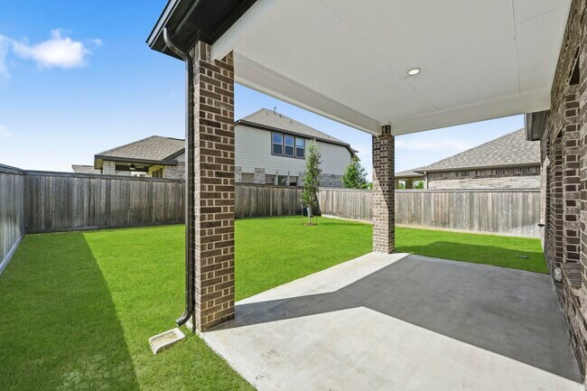Building Photo - 21106 Armstrong County Dr