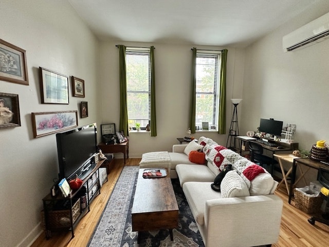 Building Photo - 118 S Dubuque St