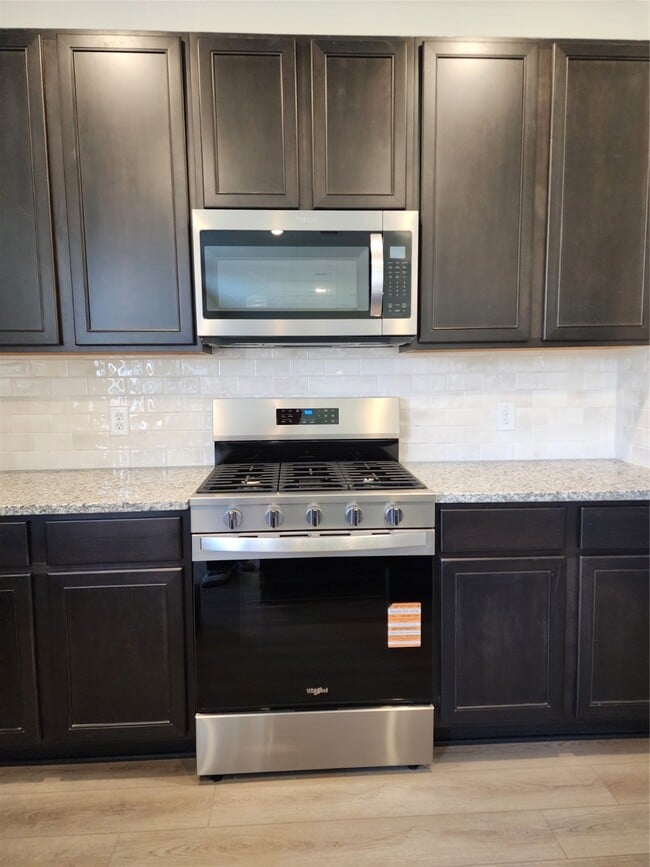 Building Photo - 1530 Grand Olympia Dr