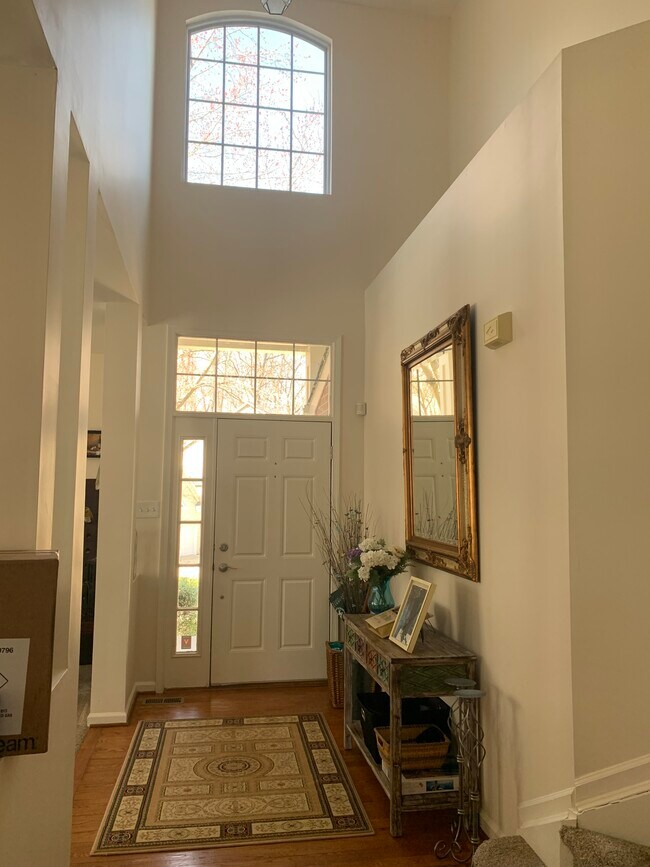 Building Photo - 5475 Wooded Way