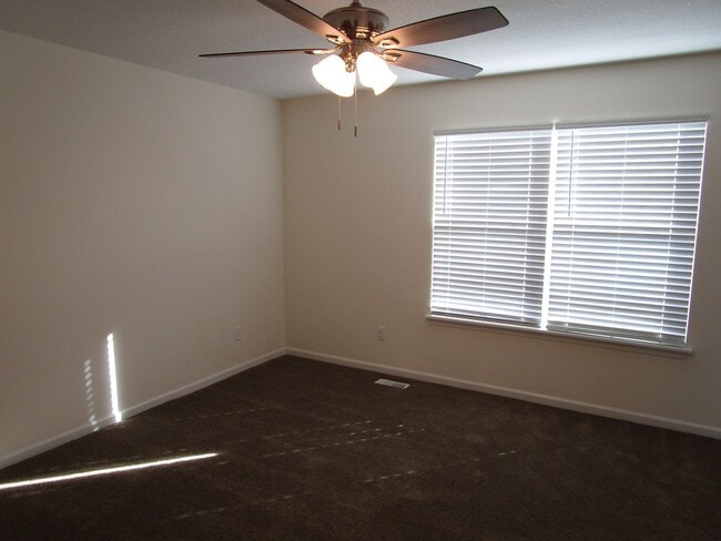 Building Photo - 2432-2434 Calder Ct.