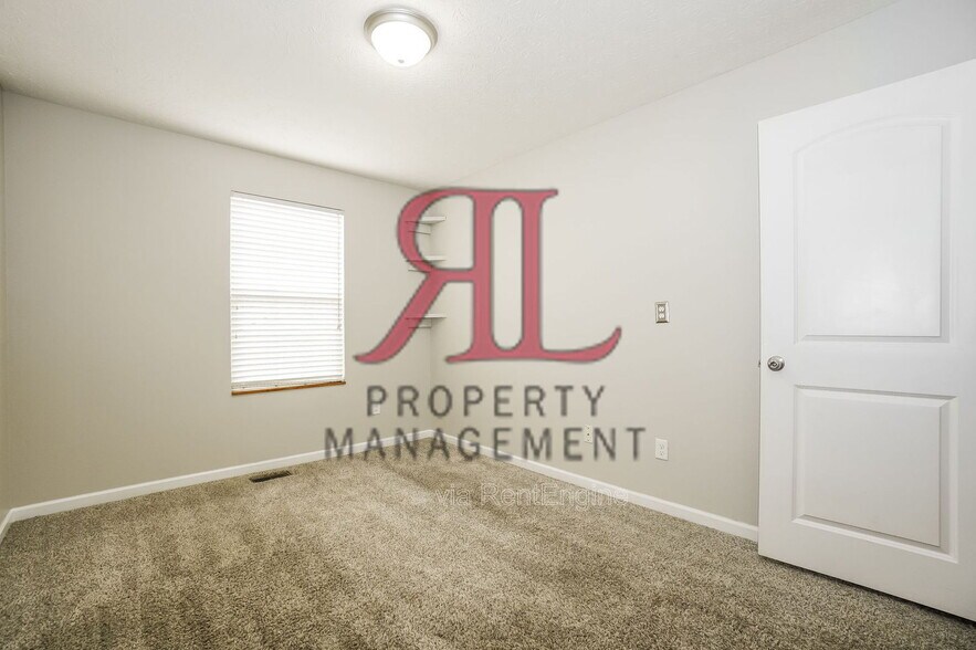 Building Photo - 7206 Calusa Drive