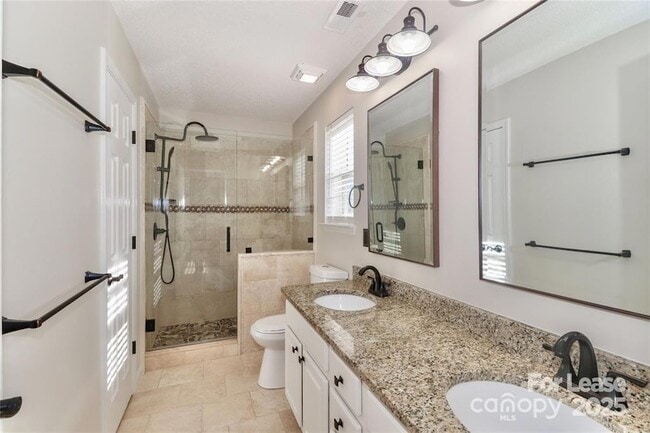 Building Photo - 9408 Meadowmont View Dr