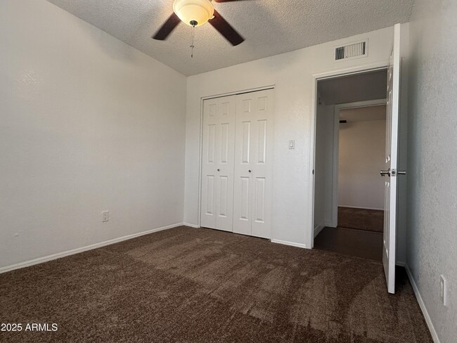Building Photo - 564 S Creston