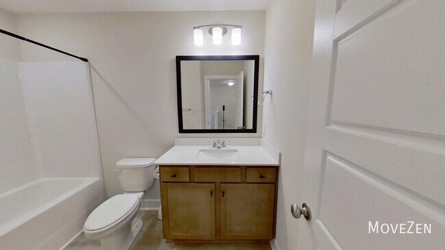 Building Photo - 327 Hollenbeck Pl