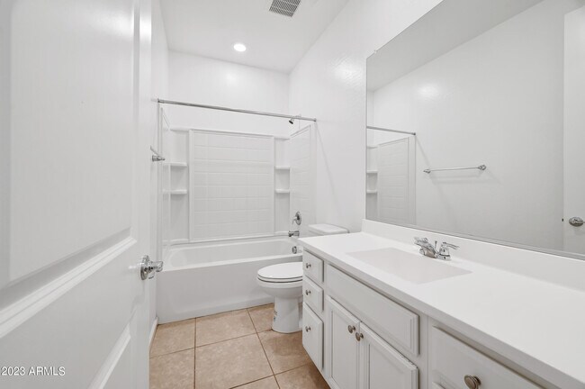 Building Photo - 20819 N 40th Dr