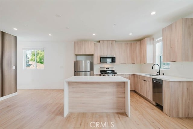 Building Photo - 5654 Cartwright Ave