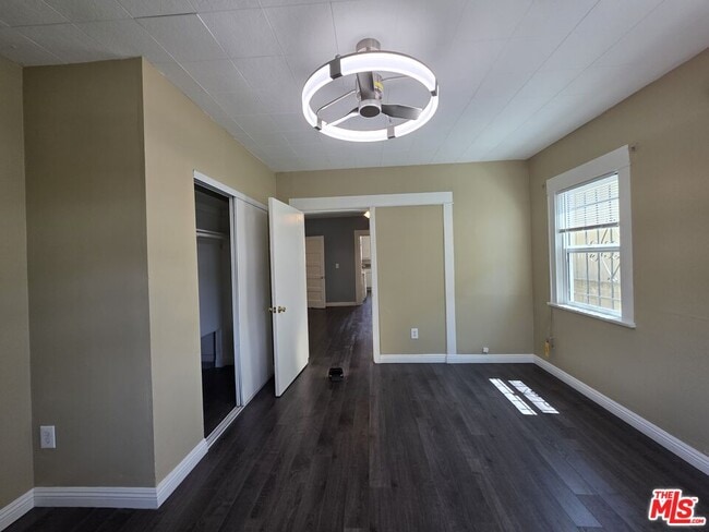 Building Photo - 367 N Avenue 52