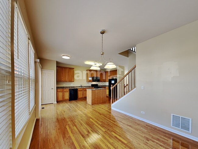 Building Photo - 209 Comstock Dr