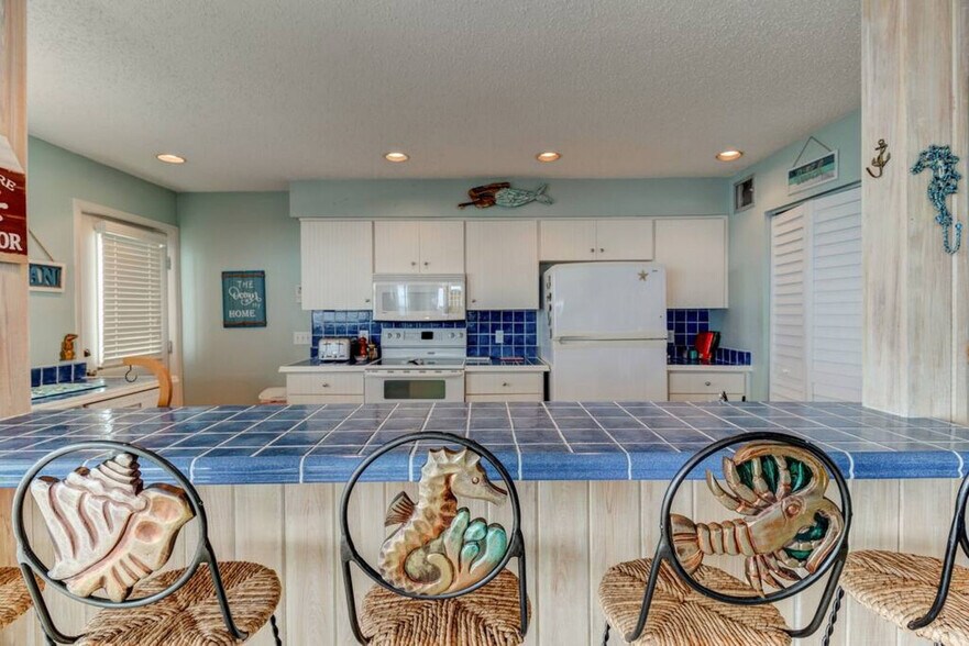 Building Photo - 59 Oceanside Dr