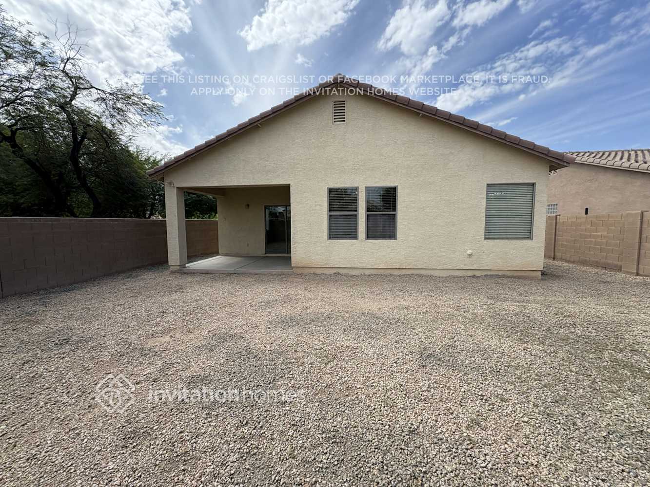 Building Photo - 3121 S 74th Dr