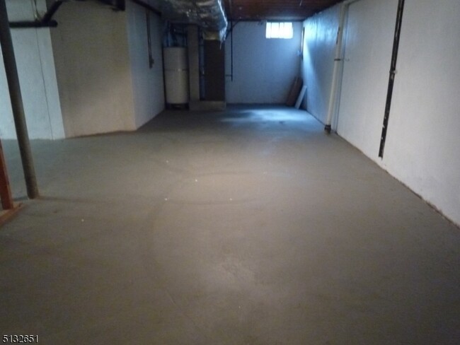 Building Photo - 9 Harrogate Cir