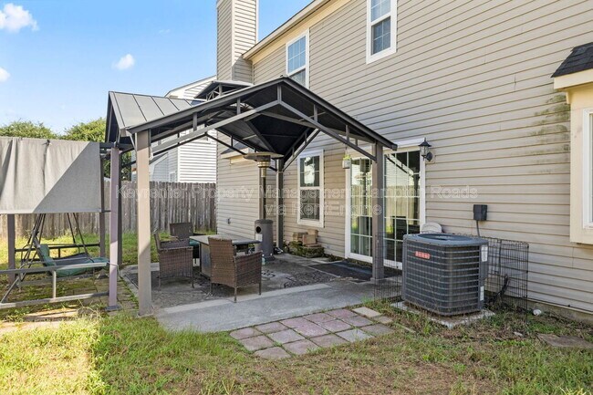 Building Photo - 312 Pebble Creek Dr