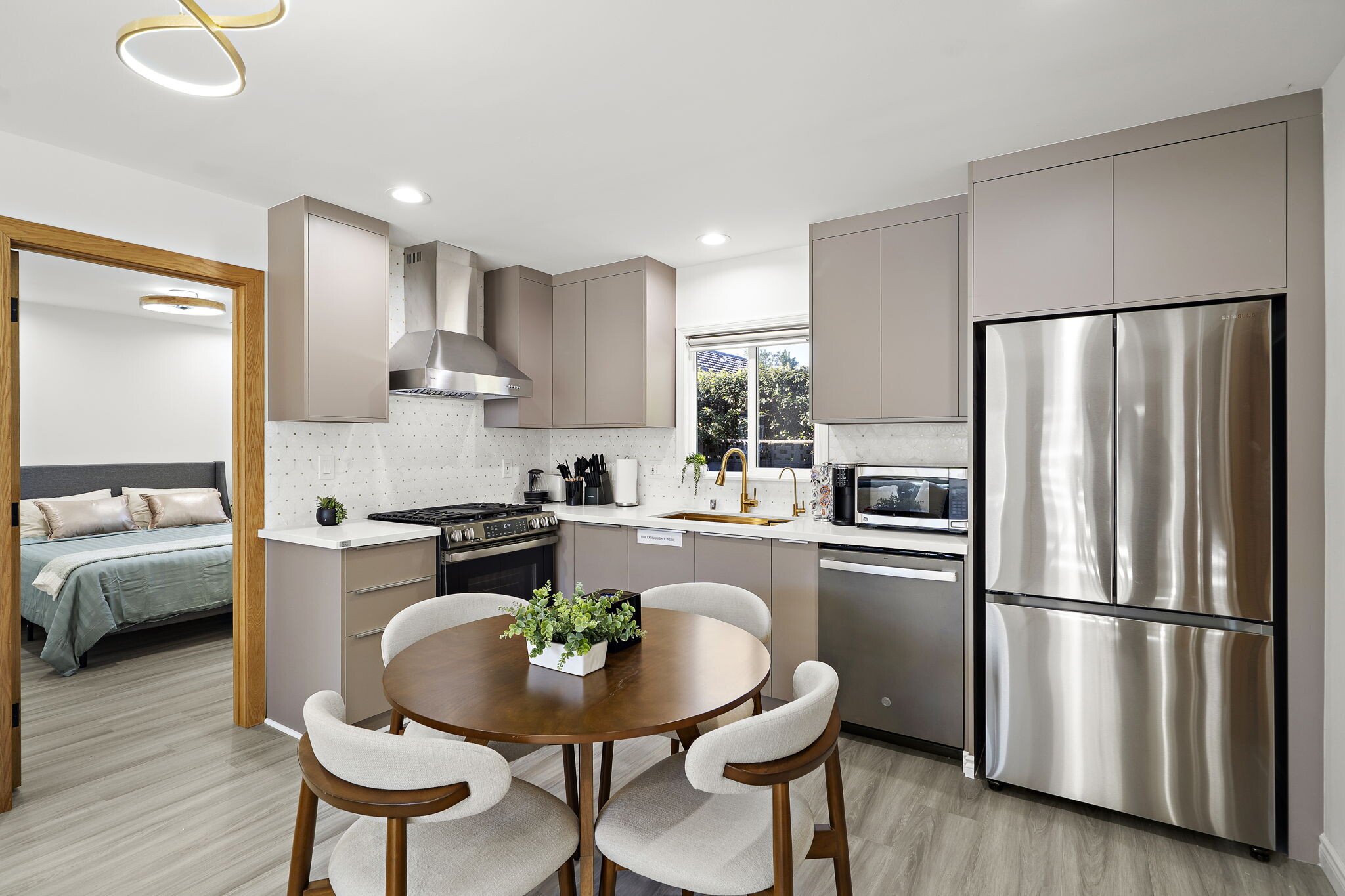 Building Photo - 5595 Heil Ave