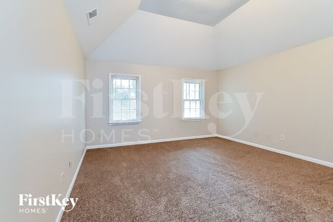 Building Photo - 6889 S Hedgewall Cir