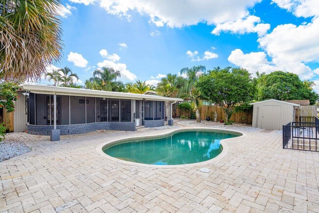 Building Photo - 2431 Key Largo Ln