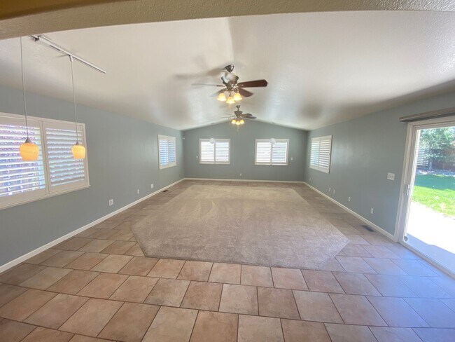 Building Photo - South Reno Home For Rent