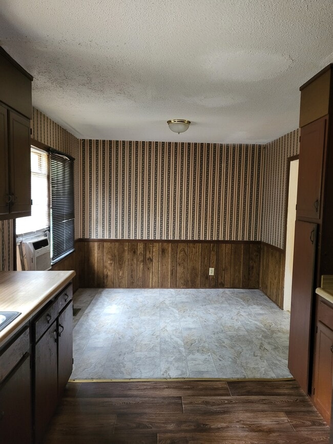 Building Photo - 4537 Ruby Rd
