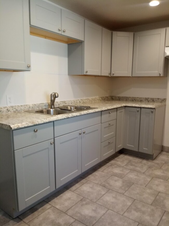 Primary Photo - Charming 2 Bed/ 1 Bath Remodeled